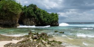 padang padang beach